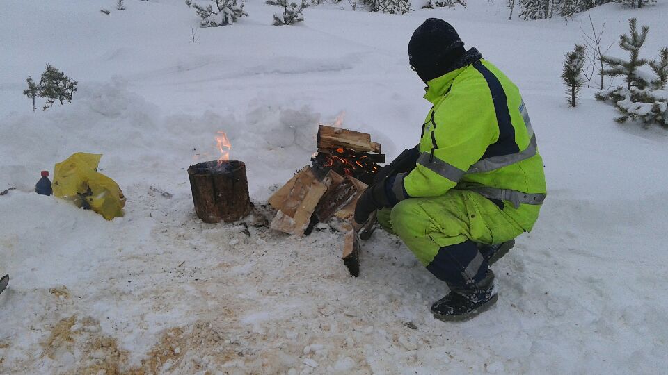 Arne skoterledsvakt under Härjedalsbrickan vid Hundsjön