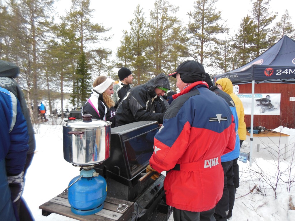 Full fart i grillen