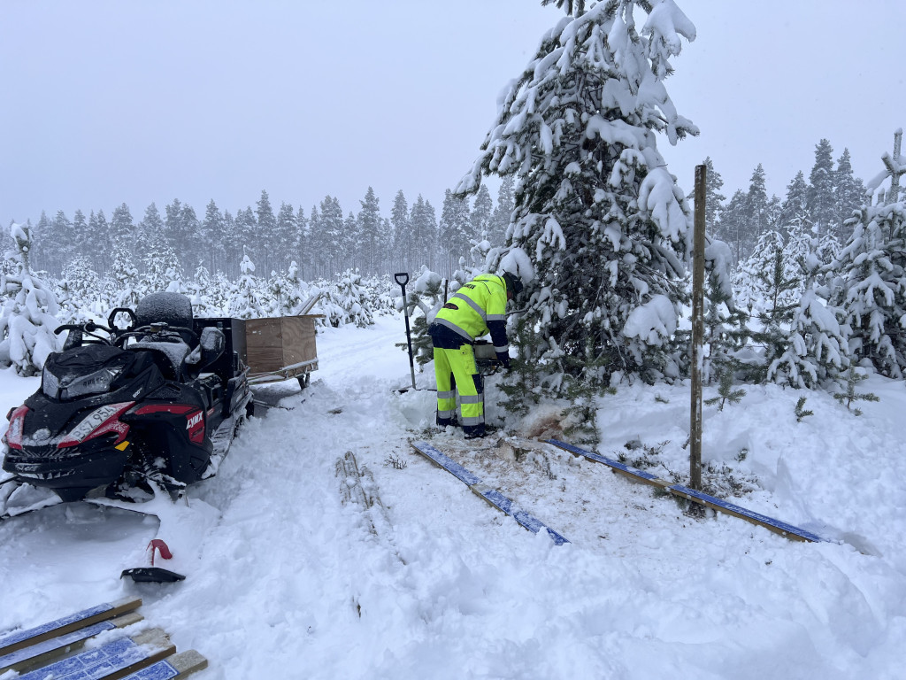 Nya skyltar mellan Preem -Flygfältet