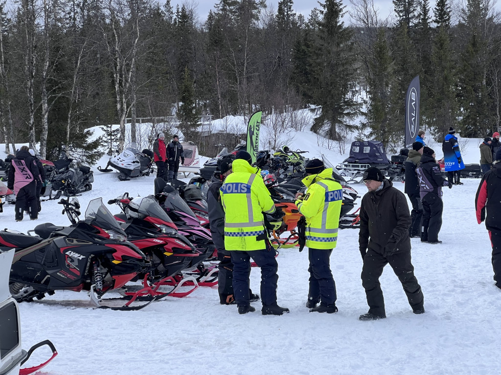 Polisen kom på besök