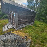 Underhåll av stugan i Storåsen