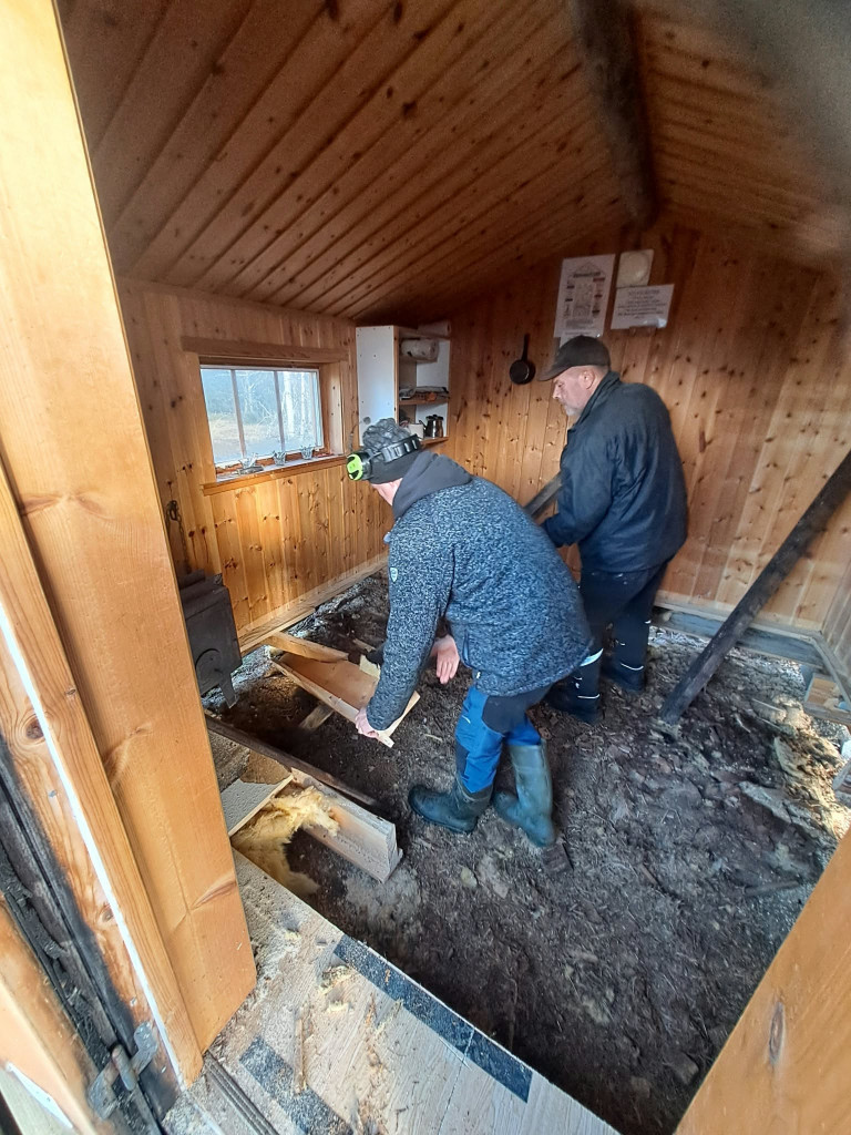 Rivning av golv