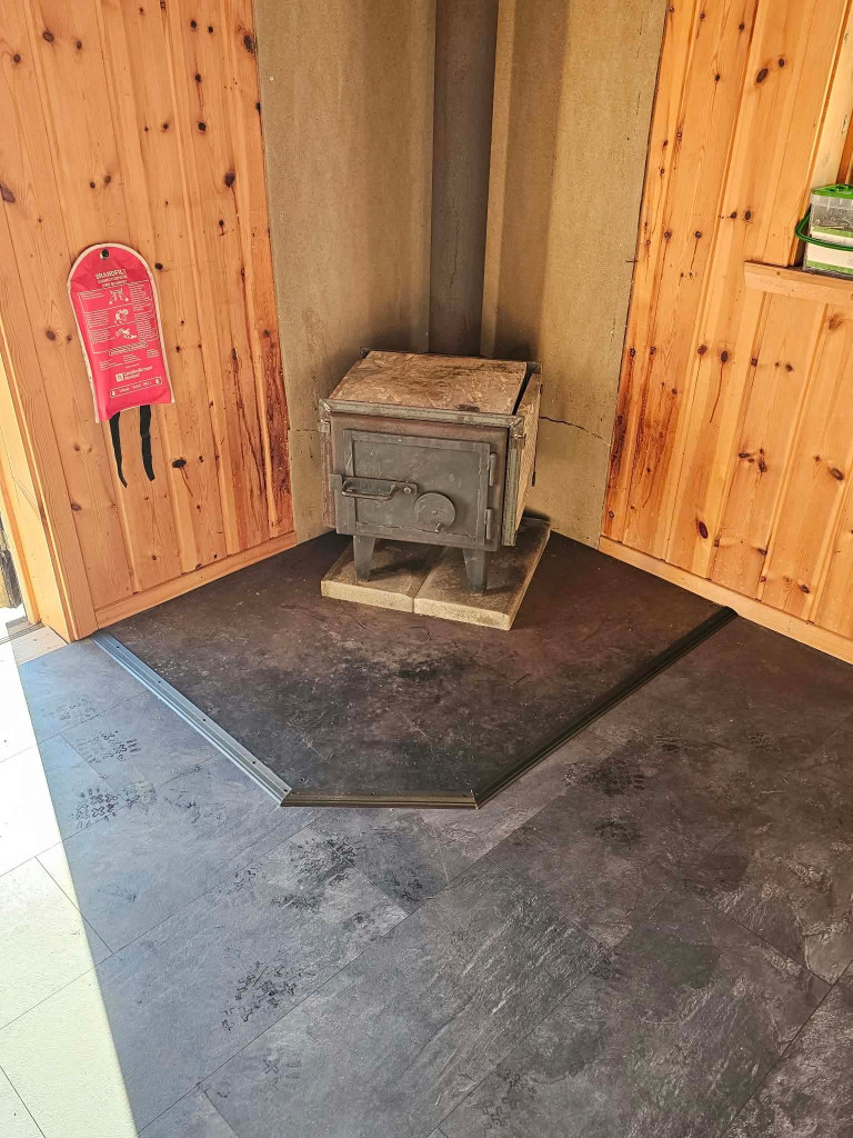 Kamin på plats